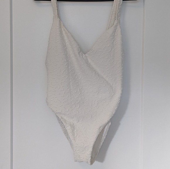 Madewell One Piece Swimsuit - Picture 3 of 5